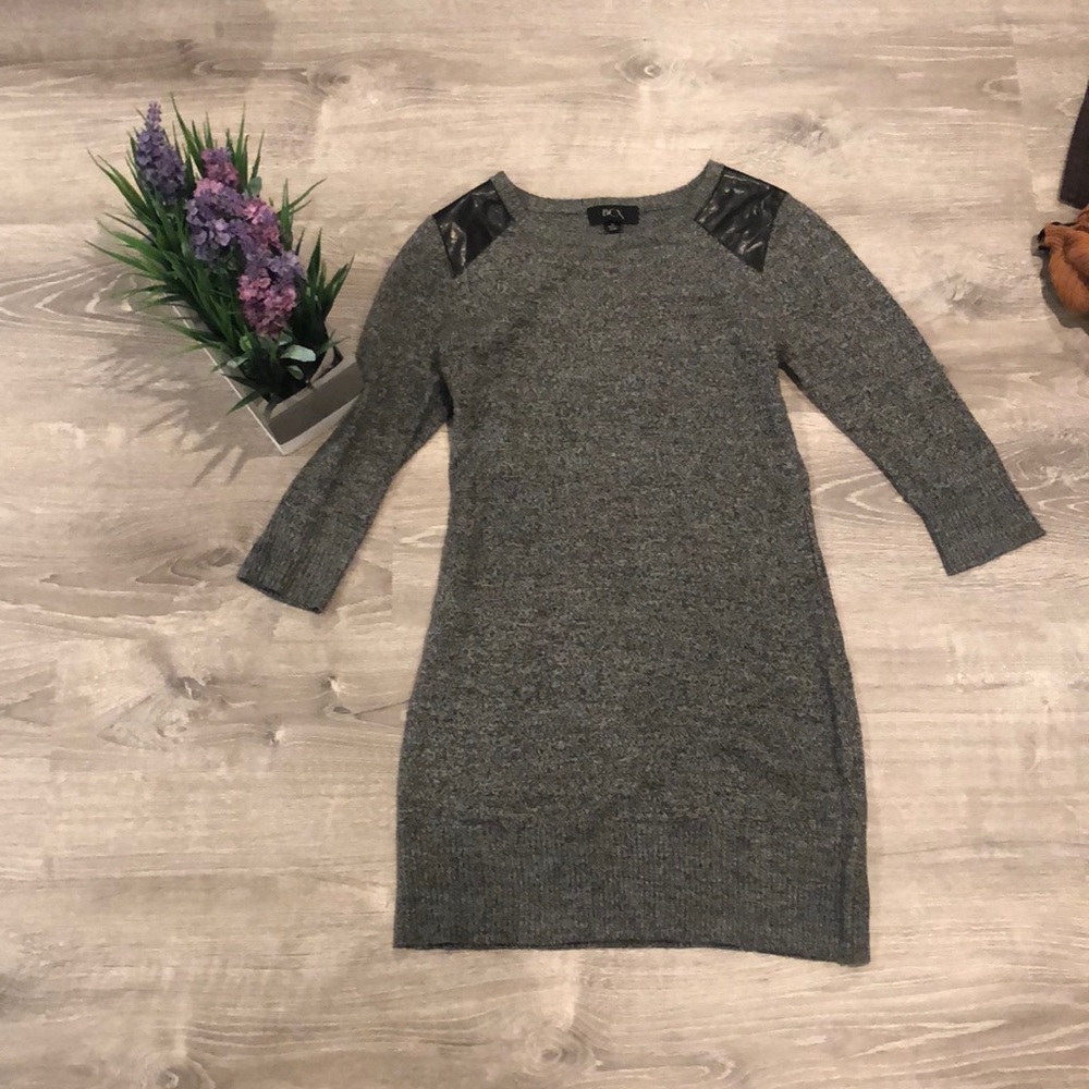 Grey Sweater dress with leather shoulders
